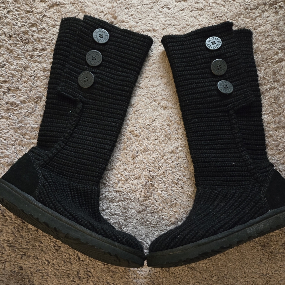 Uggs Sweater boots size 6 black